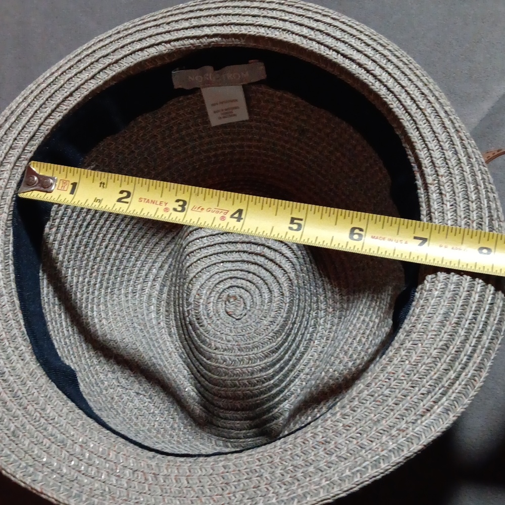 Lot of 4 hats - Picture 6 of 9